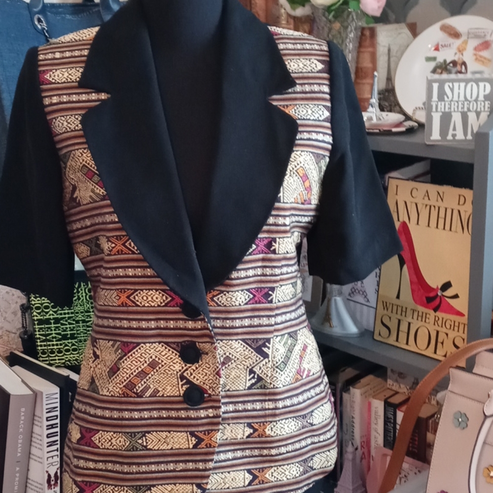 Black and Embroidered Jacquard Blazer